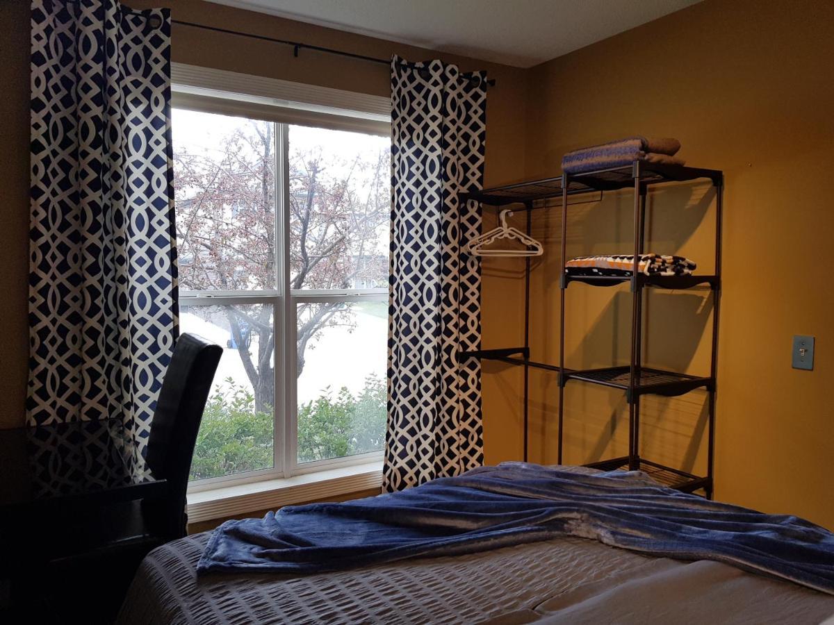 Tuscan Ridge Guesthouse Calgary West Esterno foto