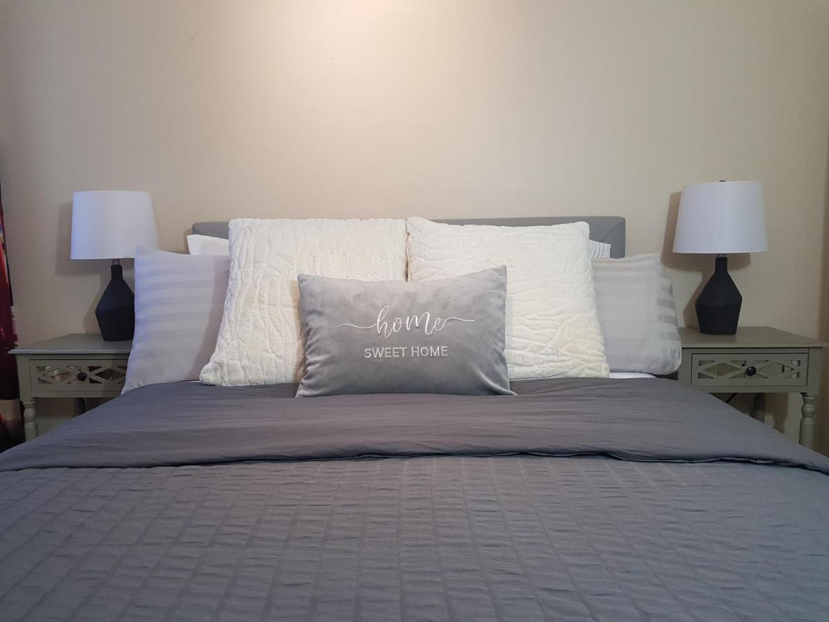 Tuscan Ridge Guesthouse Calgary West Esterno foto