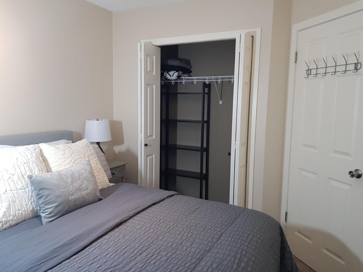 Tuscan Ridge Guesthouse Calgary West Esterno foto